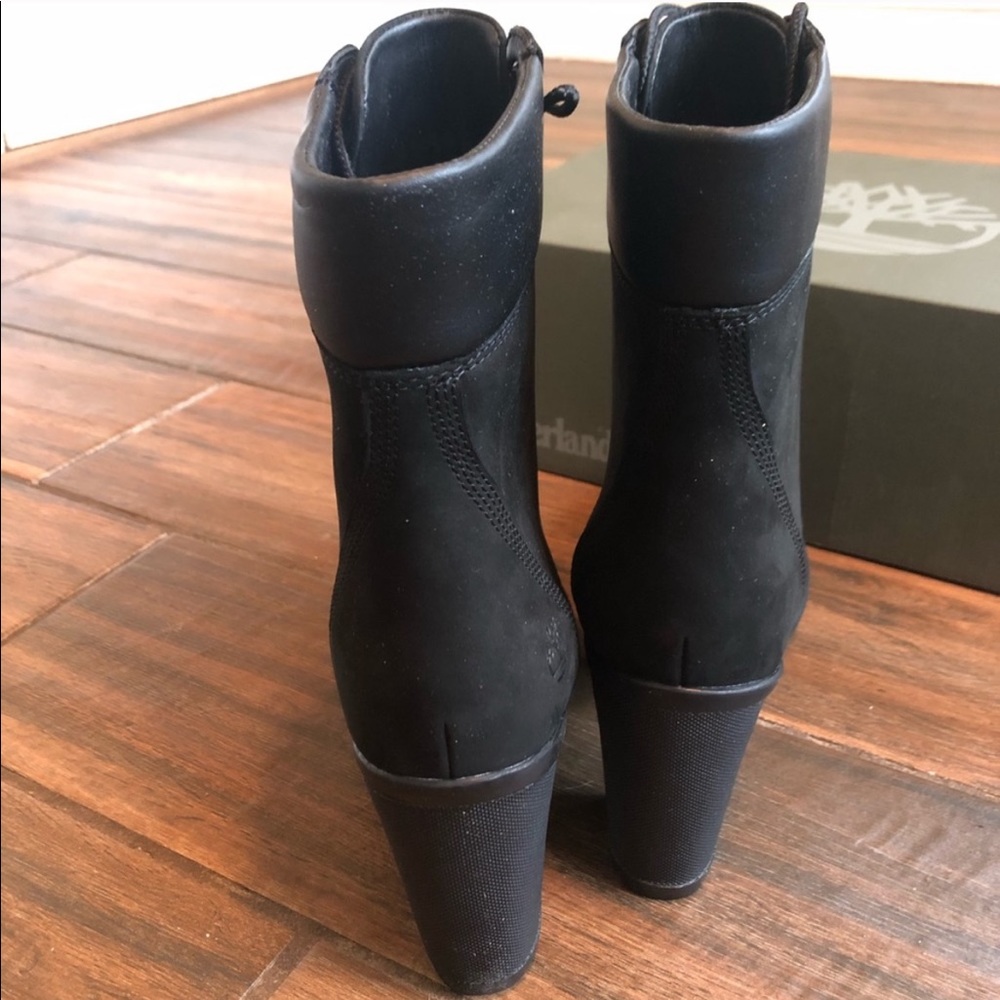 Timberland Leather Lace-Up Tractor Platform Boots - Picture 10 of 16